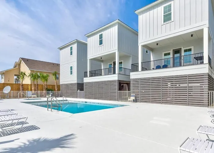 Amazing New House - Steps Away From Beach! Gulf Shores
