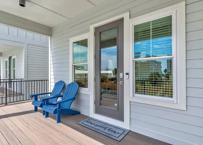 Holiday home Amazing New House - Steps Away From Beach! *