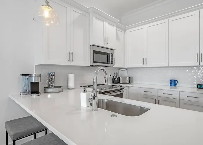 Amazing New House - Steps Away From Beach! * Gulf Shores